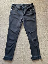 Earl jeans size 4 (C27). Jeans Are In great Condition.