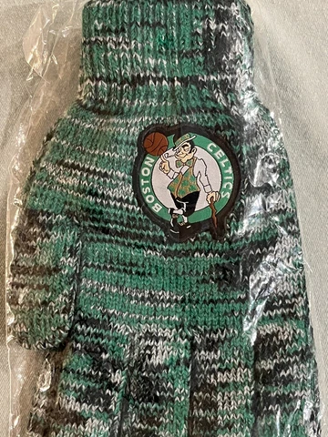 Boston Celtics Green/Black Warm Soft Cotton Winter Gloves - Adult - NBA Cover