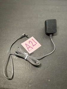 Panasonic PNLV226 AC/DC Power Adapter Charger Cord - Genuine - 5.5v 500mA - Picture 1 of 5