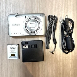 Nikon COOLPIX A300 8x Zoom Digital Camera Compact 20MP with Battery Charger - Picture 1 of 10