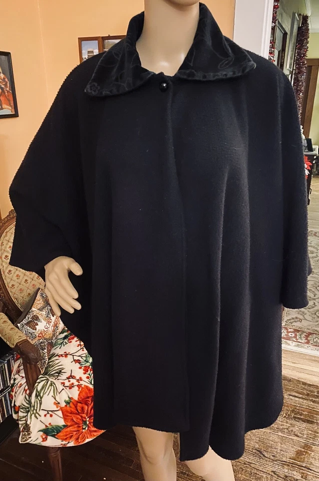 Vintage The Specialty House Black Dress Poncho Cape Late 1980s - 1990s OSFM - Image 1 of 1