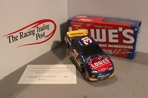 1997 Mike Skinner Lowe's Suzuka Circuit 1/24 Action NASCAR Diecast handsigniert - Bild 1 von 2