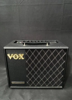 Vox VX II Valvetronix 20W Modeling Amp – 11 Classic Amps - Immagine 1 di 4