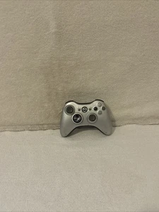 Controlador Xbox 360 Edición Especial Plateado OEM Microsoft LEER DESCRIPCIÓN ENVÍO GRATUITO - Imagen 1 de 11