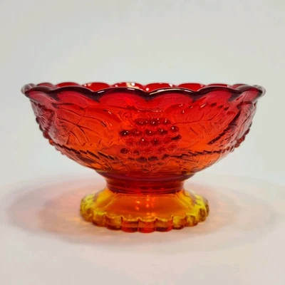 Plato de caramelo vintage LE Smith Amberina uvas y hojas, reactivo a los rayos UV Foto 1 de 4