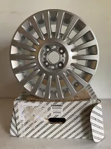 Neu Original Felge für FIAT 500 6,0Jx15 zoll ET35 51787641 51845435 - Bild 1 von 7