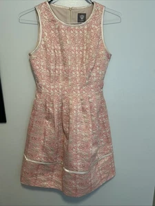 Vince Camuto Cocktailkleid, rosa & gold ärmellos Fit and Flare, Größe 4 - Bild 1 von 11