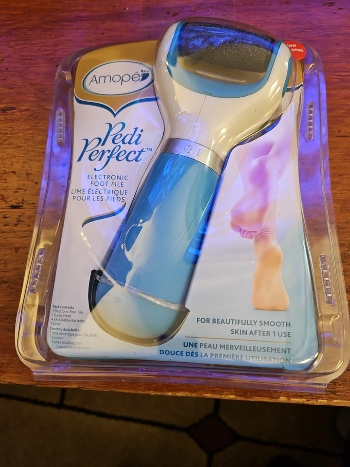 New Amope Pedi Perfect Electric Foot File W/Diamond Crystals Blue NIP - Image 1 of 1