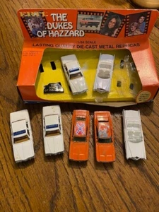 DUKES OF HAZZARD SET OF 7 DIE-CAST METAL REPLICAS CARS - Picture 1 of 2