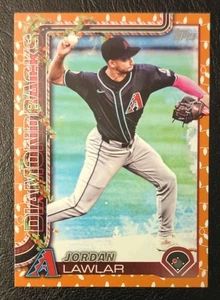 Luces navideñas doradas Topps Holiday Jordan Lawlar 2025 paralelas #H141 - Imagen 1 de 2