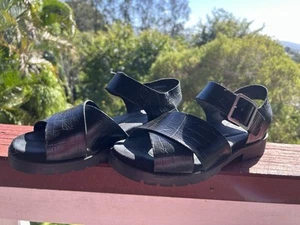 Clark’s Ladies Walking Sanders Comfort UK 7 E - Picture 1 of 6