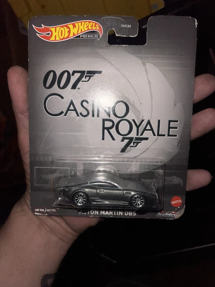 Hot Wheels 2023 Premium James Bond 007 Casino Royale Aston Martin DBS Foto 1 de 1