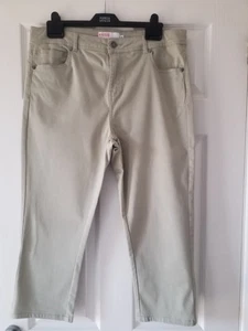 Principles Size 16R Sage green tapered Cropped Jeans, New without tags - Picture 1 of 5