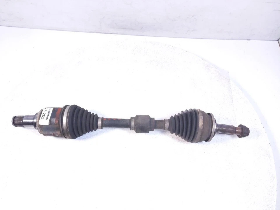 Eje de transmisión Toyota Prius 2010-2015 conductor delantero CV 43420-47030 Foto 1 de 4