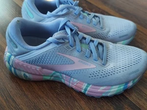 Womens Size 6 (B) Brooks Adrenaline GTS 22 Shoes Lilac Purple Running Sneakers - Picture 1 of 9