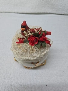 Heritage House Collector Edition, Cardinal mit silbernen Glocken Schmuck Spieluhr - Bild 1 von 9