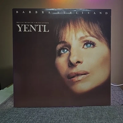 Barbra Streisand–Yentl (Original Motion Picture Soundtrack)–1983 Columbia–JS3915 - Image 1 of 4