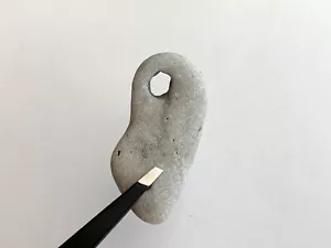 Natural Holey Beach Rock Hag Stone Fairy Wish Adder Magic Mystic surf-tumbled #5 - Imagen 1 de 12