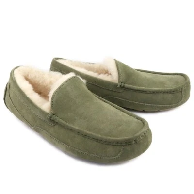 NUEVO SIN CAJA ZAPATILLAS MOCASINES DE GAMUZA LANA UGG ASCOT 1101110 VERDE MUSGO PARA HOMBRE TALLA 17 Foto 1 de 4