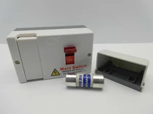 CGD MSF 80 AMP FUSED MAIN SWITCH SUB-MAIN + CABLE DUCT 230 VOLT (MEM 800KMF) - Picture 1 of 6