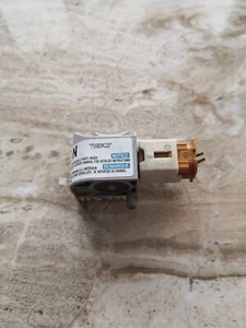 Suzuki Swift 2006/Crash Impact Sensor/3893062J10000/5WK43512 - Imagen 1 de 6