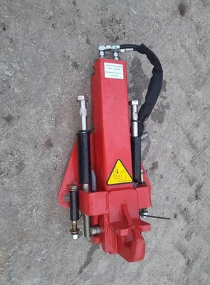 Manitou Pick up hitch, Brand new shopsoiled to fit MLT627 and 629 models - Image 1 of 4