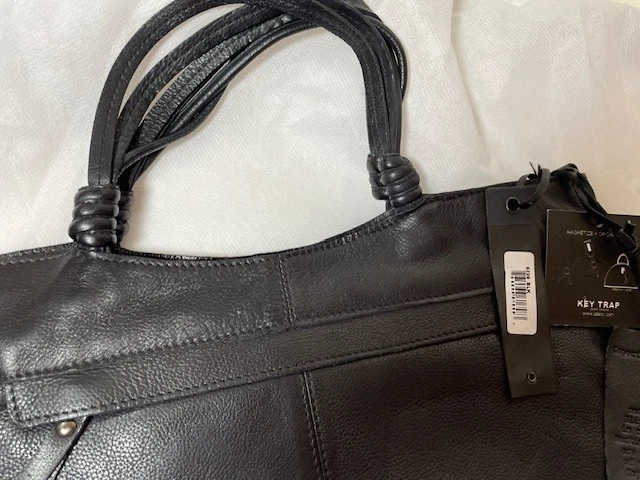 Bolso/Brossbody Latico Leathers Nolan Negro NUEVO Foto 1 de 4