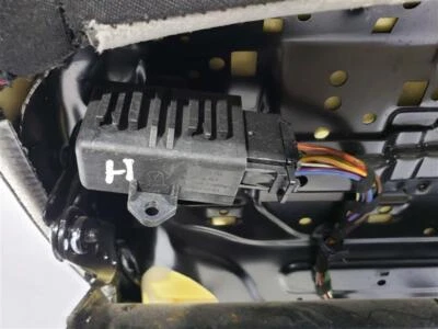 Left Plaid Seat OEM 2010 2011 Volkswagen Golf GTI - Imagem 1 de 4