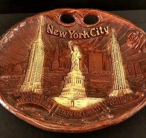 New York City Holzimitat Plakette Platte Souvenir von Arrow Novelty Company  - Bild 1 von 7