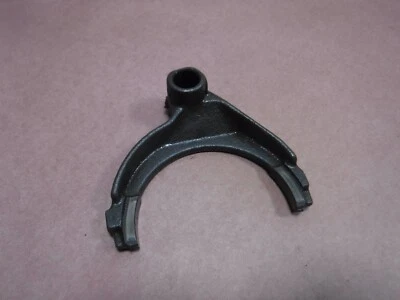 Horquilla de quinta marcha Jeep Wrangler YJ TJ XJ 87-93 2,5 4 cilindros AX5 transmisión manual Foto 1 de 3