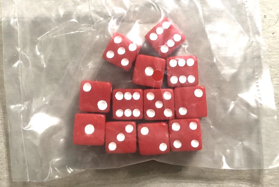 RISK Europe Hasbro 2015 Game Replacement Part - Dice Set NEW - Image 1 of 1