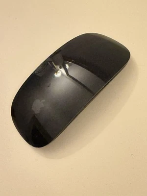 Apple Magic Mouse 2. Generation A1657 - Schwarz Inkl. Ladekabel - Bild 1 von 3
