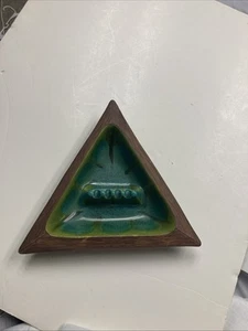 Posacenere triangolo ceramica metà secolo ceramica vintage MCM USA 1002 marchi pavone - Foto 1 di 8
