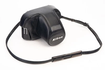 Nikon CH-1 F2 F2A F2AS 35mm Camera Black Leather Eveready Hard Case V26 - Image 1 of 4