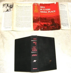 Hell In A Very Small Place Siege of Dien Bien Phu Bernard Fall 1966 HC/DJ photos - Imagen 1 de 5