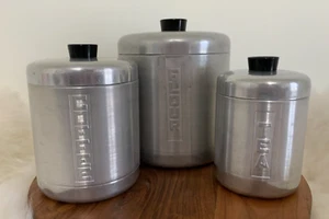 Vintage 1950's Century Aluminum Ware USA Nesting Canister with Lids (Set of 3) - Picture 1 of 21