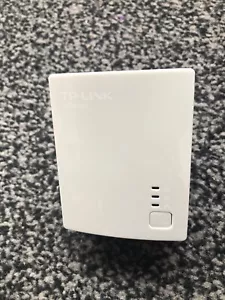 TP-Link 500Mbps Powerline Homeplug Adapter TL-PA410 (Single) - Picture 1 of 4