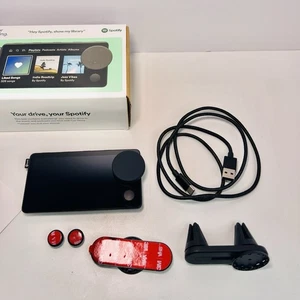 Auto Thing modello YX5H6679 fuori produzione si accende - Foto 1 di 13
