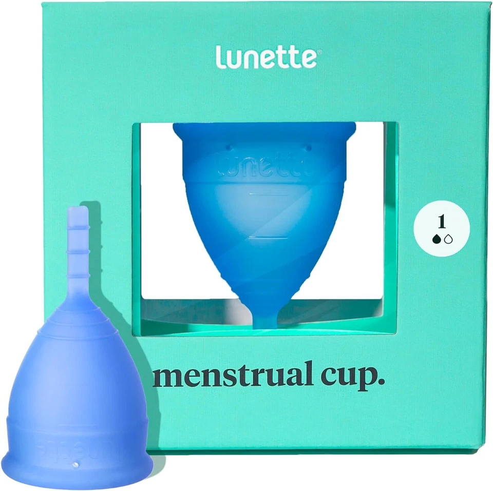 Copa menstrual Lunette, azul.  Modelo 1 Foto 1 de 1