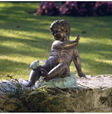 Child's Splashy Surprise: Spitting Frog Garden Statue (gf) - Image 1 of 4