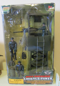 1:18 Scale World Peacekeeper’s Lookout Tower With Three Action Figures New
