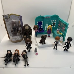 Harry Potter Wizarding World Magical Minis Lot Figure Accessories Owl Honeydukes - Picture 1 of 8