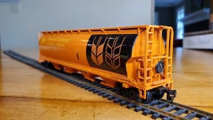 Bachman HO Government of Canada Grain Car, Orange CPWX 604301 - Picture 1 of 7