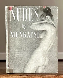 Nudes by Munkacsi (1951 Hardcover) - Foto 1 di 1