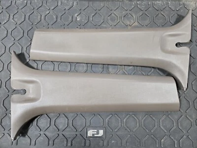 1996-1997 FZJ80 Toyota Land Cruiser L + R Inferior B - Juego de paneles cubierta de pilar Foto 1 de 4