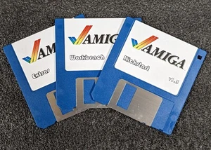 Amiga 1000 Kickstart v1.3, Workbench + Extras on DD 3.5" Floppy Disk Boot A1000 - Picture 1 of 4