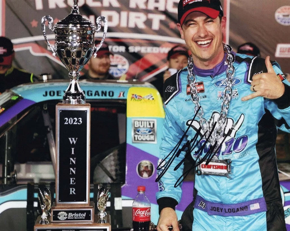 Autografiado 2023 Joey Logano #66 Truck Series BRISTOL DIRT RACE WIN (Victory Lan Foto 1 de 1
