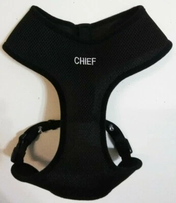 Arnés ajustable suave Coastal Pet Comfort - negro "CHIEF" bordado en el pecho Foto 1 de 4