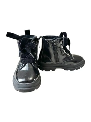 Botas H&M Bebé Niña Talla US 7 Negras Con Cordones Cremallera en el Lateral Usadas Foto 1 de 4