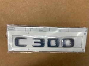 Mercedes Benz Genuine C300 C class Rear Badge Emblem Genuine OE 2058178500 - Foto 1 di 3